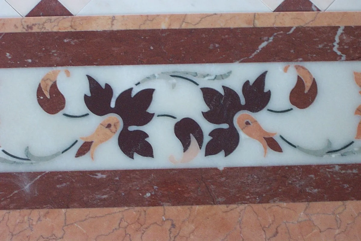Intarsio in marmo e pietra naturale · Marmi di Carrara · lavoro 2