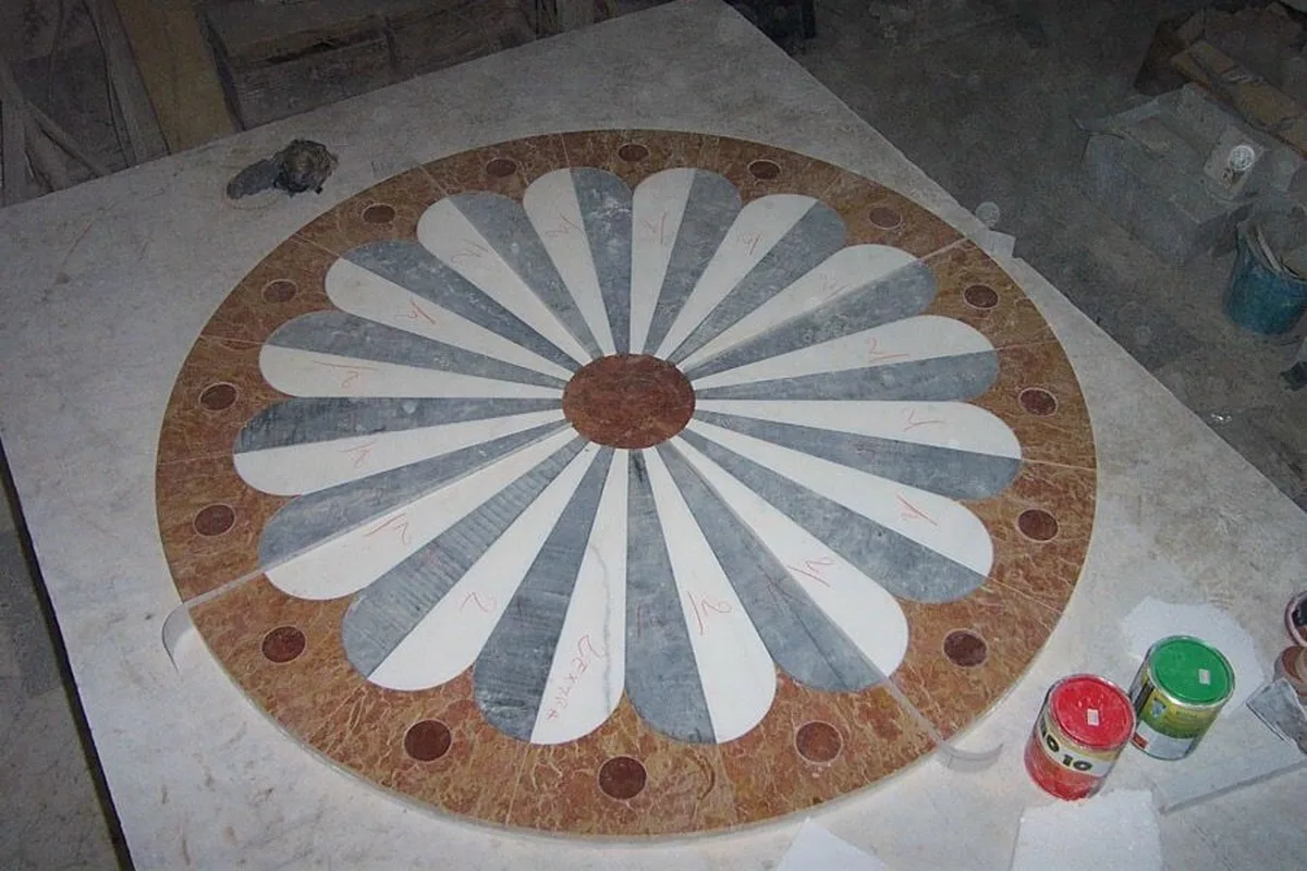 Intarsio in marmo e pietra naturale · Marmi di Carrara · lavoro 5