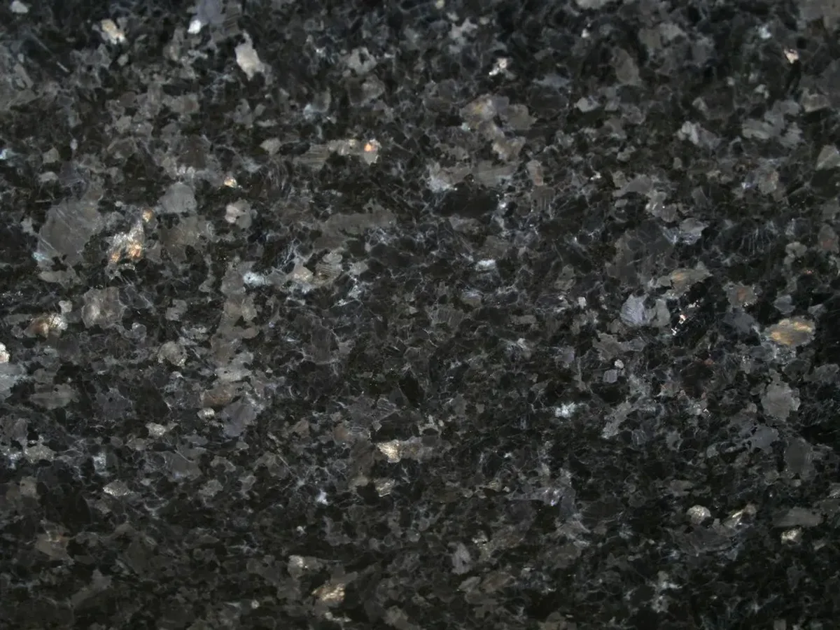 Angola Gold · marm