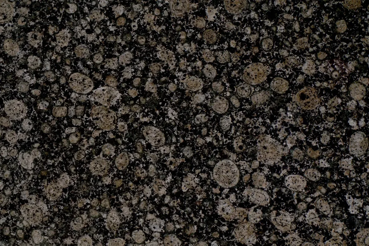 Baltic Brown · granit