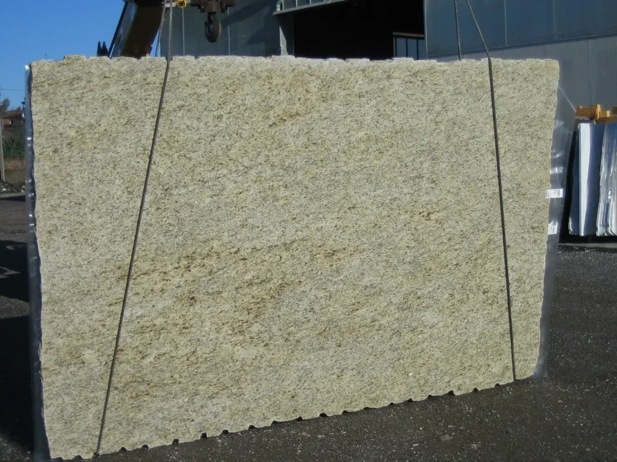 Giallo Ornamental · marm