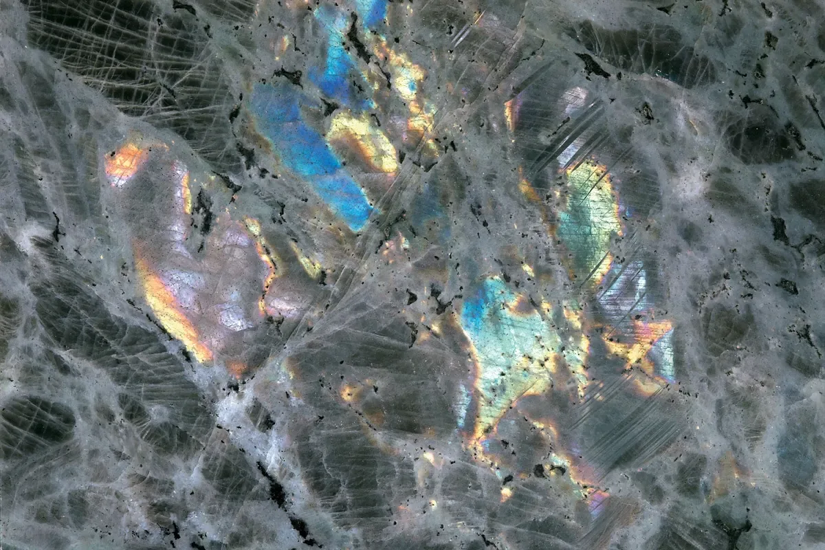 Labradorite Multicolor · marm