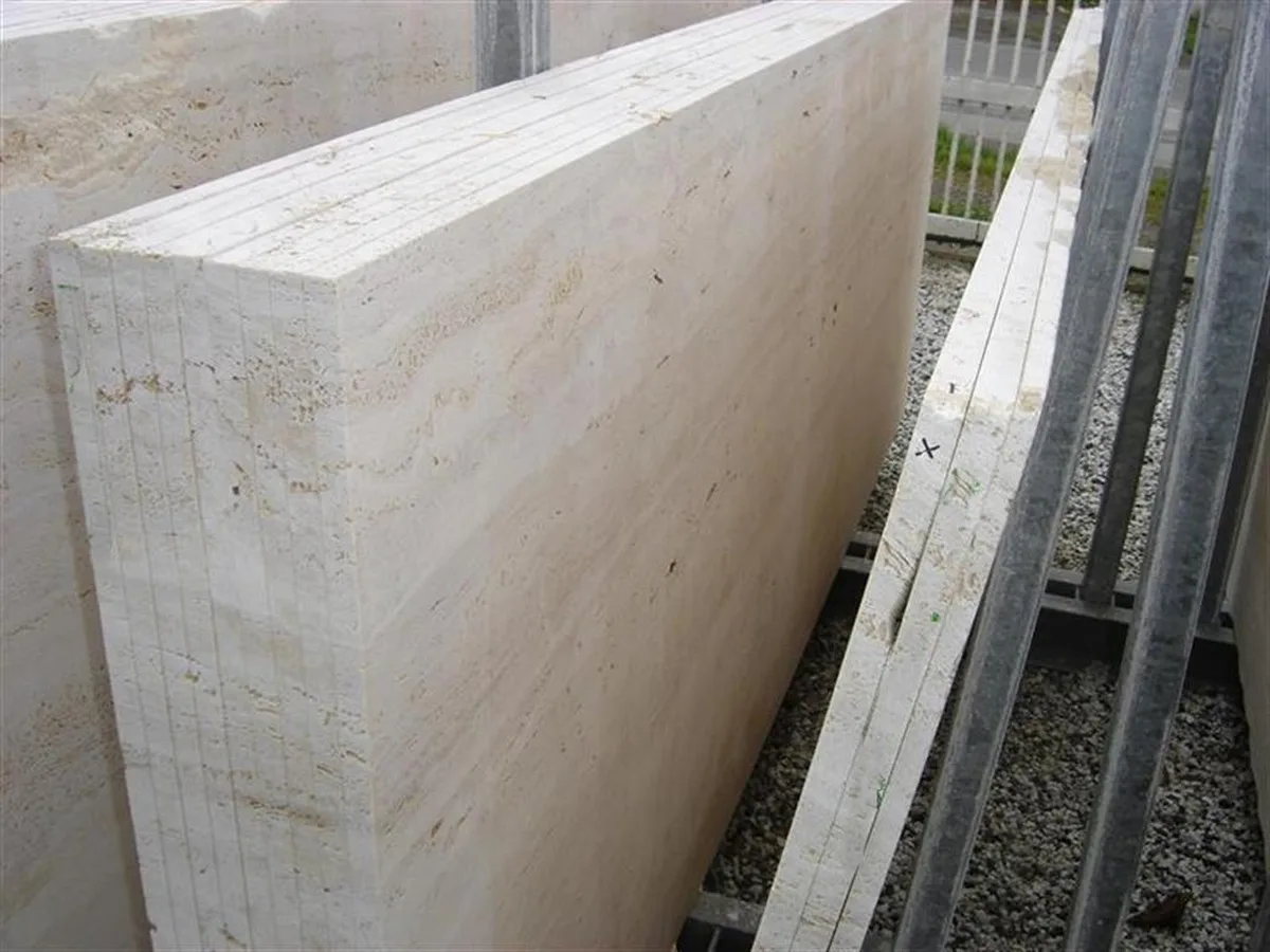 Travertino Romano Slabs · travertin