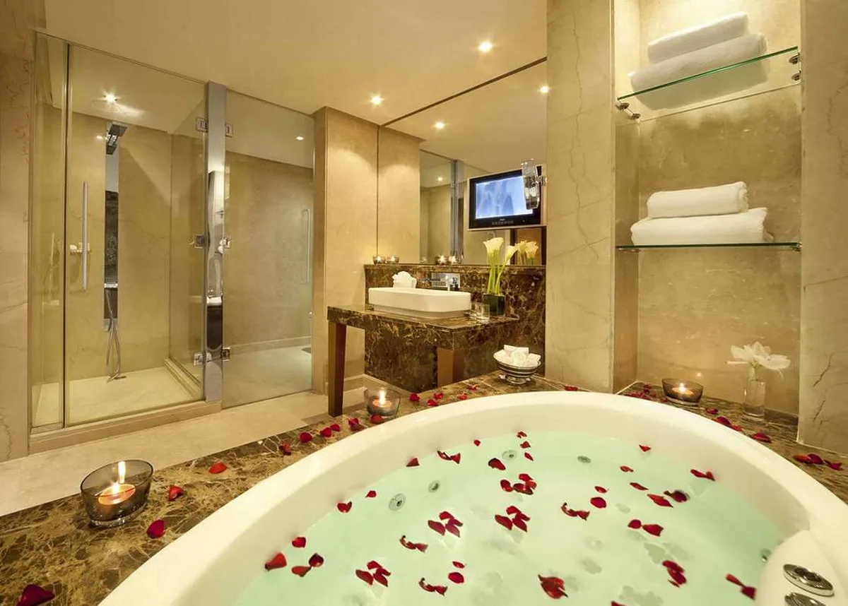Hotel in marmo · Marmi di Carrara